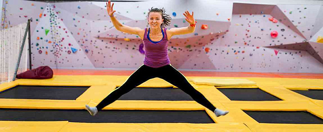 Прыжки на батуте для двоих