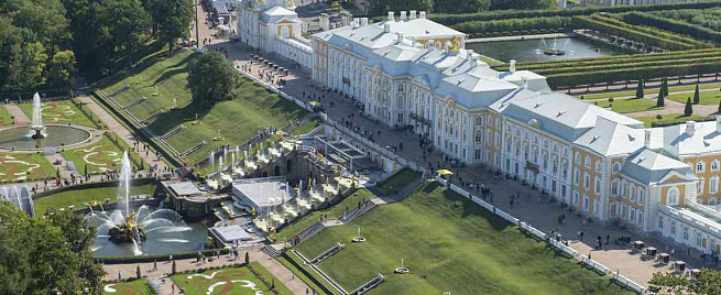 Прогулка на вертолете над Петергофом